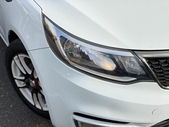 2015 Kia Rio III Рестайлинг, белый - вид 8
