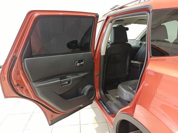 2008 Nissan Qashqai+2 I, красный - вид 24