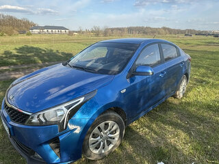 2020 Kia Rio IV Рестайлинг, синий, 1520000 рублей, вид 2