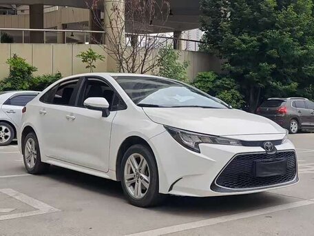 2023 Toyota Levin XII (E210) Рестайлинг, белый, 1550000 рублей, вид 2