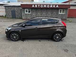 2014 Hyundai Solaris I Рестайлинг, коричневый, 925000 рублей, вид 5