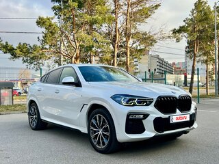 2021 BMW X6 40i III (G06), белый, 7900000 рублей, вид 3