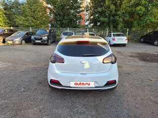 2012 Kia Ceed II, белый, 900000 рублей, вид 3