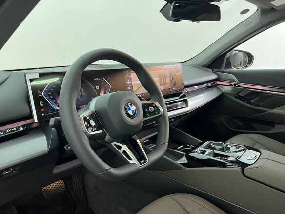2025 BMW 5 серии Long 530Li xDrive VIII (G60/G61/G68), чёрный, 8400000 рублей - вид 7