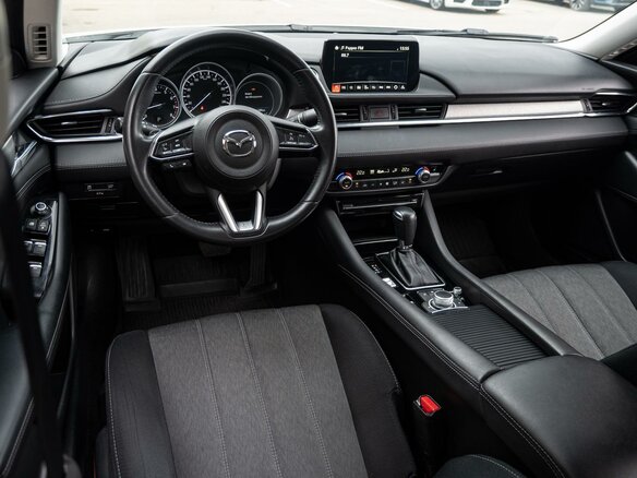 2019 Mazda 6 III (GJ) Рестайлинг 2, белый, 2390000 рублей - вид 5