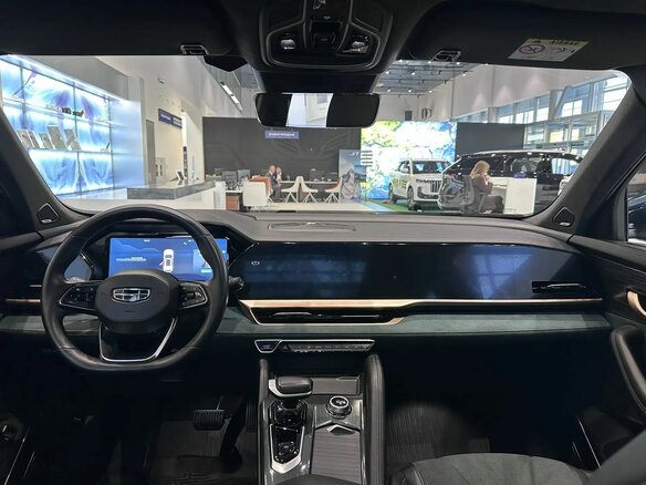 2023 Geely Monjaro I, синий, 2390000 рублей - вид 18