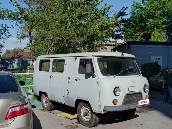 1995 УАЗ 3962, белый, 470000 рублей