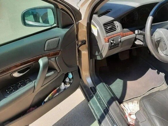 2003 Volvo S80 I Рестайлинг, золотистый, 850000 рублей - вид 5