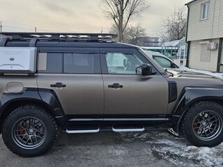 2020 Land Rover Defender 110 II, коричневый, 6500000 рублей, вид 2