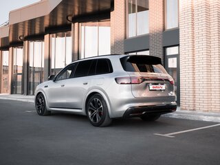 2025 Aito M8 53.4 kWh I, серебристый, 8000000 рублей, вид 2