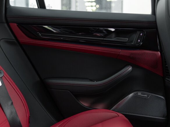 2026 Porsche Panamera GTS III, чёрный, 28300000 рублей - вид 37