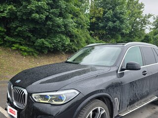 2021 BMW X5 30d IV (G05/G18), чёрный, 6600000 рублей, вид 2