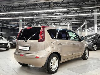 2013 Nissan Note I Рестайлинг, коричневый, 629000 рублей, вид 3
