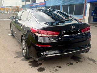 2020 Kia Optima IV Рестайлинг, чёрный, 600000 рублей, вид 3