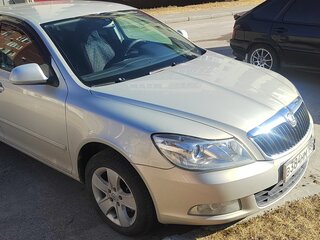 2012 Skoda Octavia II (A5) Рестайлинг, серебристый, 850000 рублей, вид 3