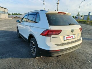 2018 Volkswagen Tiguan II, белый, 2150000 рублей, вид 4