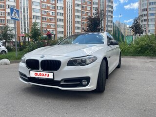 2013 BMW 5 серии 528i xDrive VI (F10/F11/F07) Рестайлинг, белый, 1990000 рублей, вид 3
