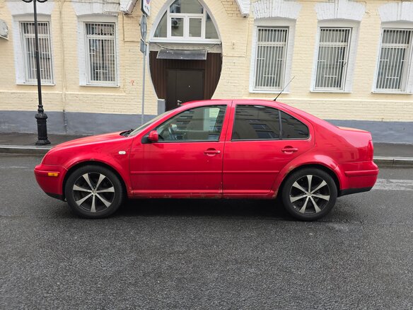 2002 Volkswagen Jetta IV, красный, 400000 рублей - вид 7