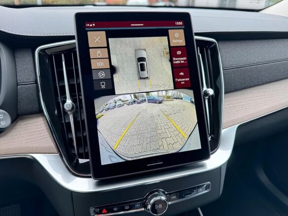 2025 Volvo XC90 B5 II Рестайлинг 2, коричневый, 8150000 рублей - вид 13