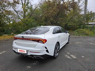 2021 Kia K5 III, белый, 2200000 рублей, вид 3