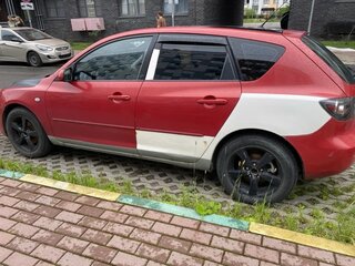 2005 Mazda 3 I (BK), красный, 550000 рублей, вид 4