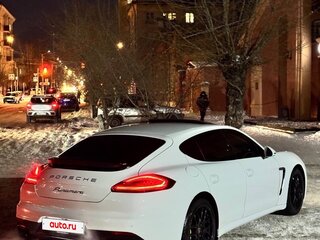 2013 Porsche Panamera S E-Hybrid I Рестайлинг, белый, 4350000 рублей, вид 2