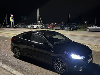 2021 Hyundai Solaris II Рестайлинг, чёрный, 1500000 рублей, вид 5