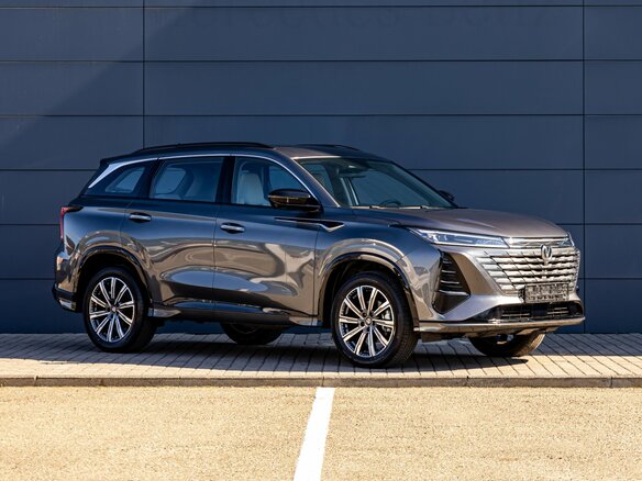 2024 Changan CS75 Plus III, серый, 2395000 рублей - вид 2