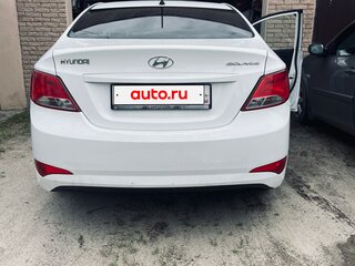 2015 Hyundai Solaris I Рестайлинг, белый, 610000 рублей, вид 3