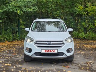 2017 Ford Kuga II Рестайлинг, белый, 1580000 рублей, вид 2
