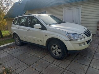 2014 SsangYong Kyron I Рестайлинг, белый, 850000 рублей, вид 3
