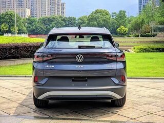 2026 Volkswagen ID.4 Crozz, синий, 3506066 рублей, вид 4