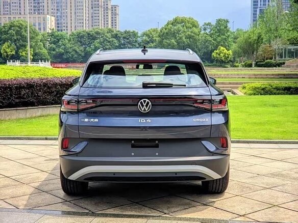 2026 Volkswagen ID.4 Crozz, синий - вид 3