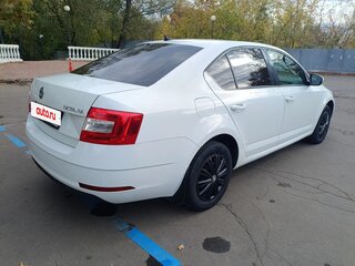 2019 Skoda Octavia III (A7) Рестайлинг, белый, 1000000 рублей, вид 4