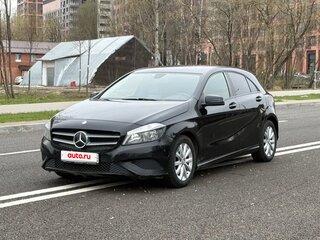 2013 Mercedes-Benz A-Класс 200 III (W176), чёрный, 920000 рублей, вид 1