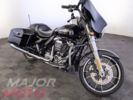2022 Harley-Davidson Street Glide, чёрный, 1865000 рублей, вид 2