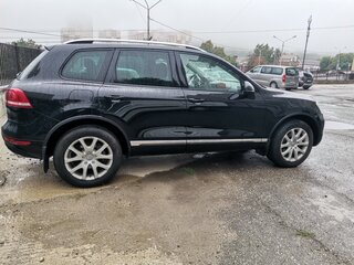 2012 Volkswagen Touareg II, чёрный, 2500000 рублей, вид 2