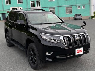 2021 Toyota Land Cruiser Prado 150 Series Рестайлинг 3, чёрный, 4990000 рублей, вид 4