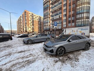 2022 Kia K5 III, серый, 3150000 рублей, вид 3