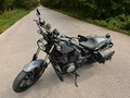 2023 Yamaha XV950 Bolt, серый, 850000 рублей - вид 4
