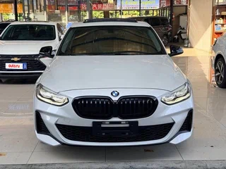 2023 BMW 1 серии 120i III (F52) Рестайлинг, белый, 1990000 рублей, вид 1