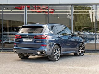 2019 BMW X5 M50d IV (G05/G18), синий, 5187000 рублей, вид 4