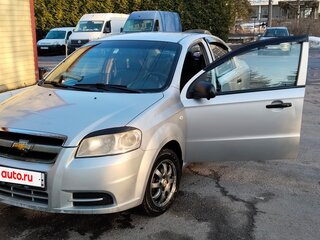 2011 Chevrolet Aveo I Рестайлинг, серебристый, 650000 рублей, вид 1