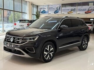 2023 Volkswagen Tayron I Рестайлинг, серый, 2650000 рублей, вид 2