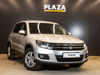 2015 Volkswagen Tiguan I Рестайлинг, серебристый, 1349000 рублей, вид 2