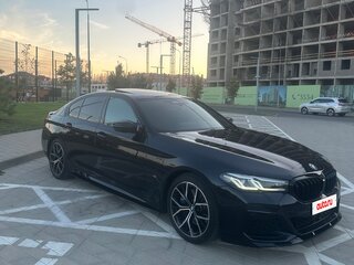 2020 BMW 5 серии 530i VII (G30/G31/G38) Рестайлинг, чёрный, 5550000 рублей, вид 2