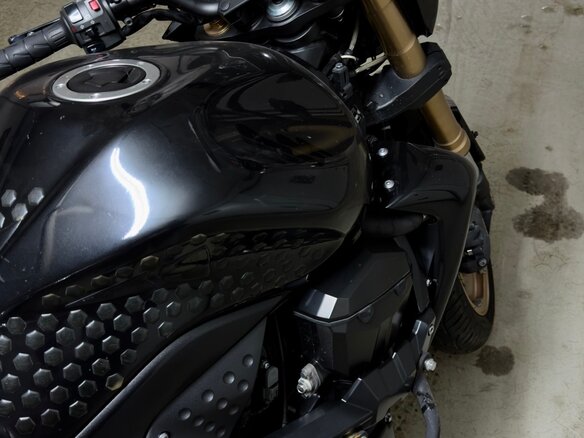 2012 Kawasaki Z 750, чёрный, 550000 рублей - вид 2