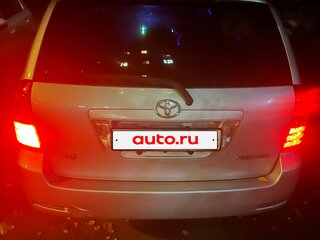 2004 Toyota Corolla Fielder IX (E120, E130) Рестайлинг, серебристый, 565000 рублей, вид 2