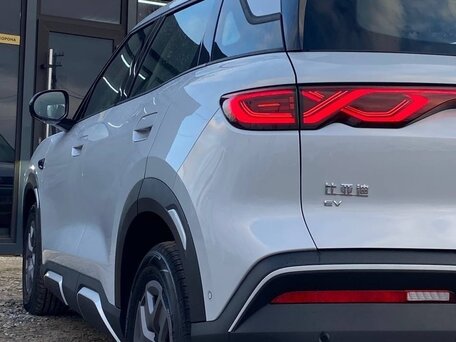 2024 BYD Yuan Up 45.12 kWh, серый, 1690000 рублей, вид 5