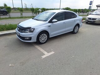 2018 Volkswagen Polo V Рестайлинг, белый, 1150000 рублей, вид 1